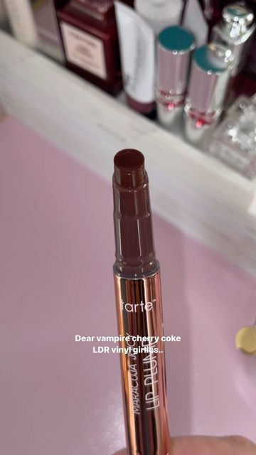 Cherry Cola Lip Gloss, Black Cherry Lipgloss, Tarte Maracuja Juicy Lip Plump Honeysuckle, Black Cherry Lips, Cherry Cola Lips, Cherry Pepsi, Maracuja Juicy Lip Plump, Lipgloss Swatches, Tarte Lip