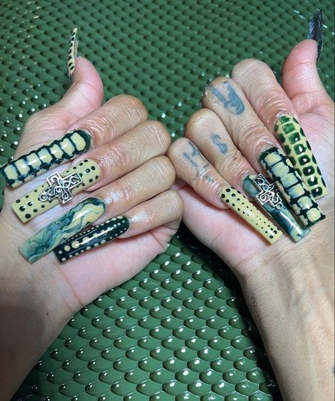 Doechii Nails, Fly Nails, Nail Glam, Nail Tek, Long Natural Nails, Nail Files, Bling Acrylic Nails, Makes You Beautiful, Fire Nails