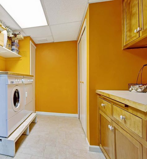 Mustard Laundry Room, Yellow Laundry Room Ideas, Laundry Room Yellow, Yellow Laundry Room, Yellow Laundry, Laundry Room Stackable, Wallpaper Laundry Room, Wallpaper Laundry, Yellow Laundry Rooms