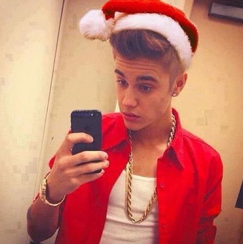 Merry Christmas from Justin(: Justin Bieber Christmas, Justin Baby, Boyfriend Justin, Justin Bieber News, Justin Bieber Images, Prince Of Pop, Justin Bieber Wallpaper, Boyz Ii Men, Justin Bieber Pictures