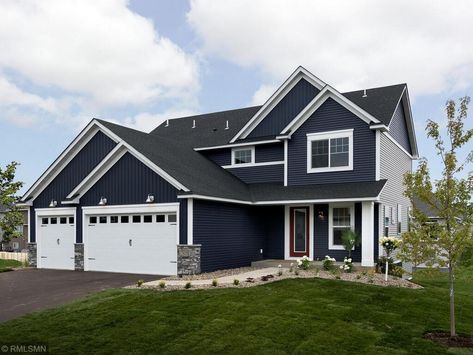 Blue Grey House Exterior Black Trim, Blue Raised Ranch Exterior, Dark Blue Ranch House Exterior, Dark Blue Vinyl Siding House, Midnight Blue Vinyl Siding House, Exterior House Siding, Exterior Color Schemes, House Siding, Ranch Style Homes