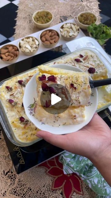 🧑‍🍳 S e C r E T  C H e F 🇮🇳 on Instagram: "Super creamy and delicious so, try this recipe and share this recipe with your family.. Arabian pudding  Tag to pudding lover  #reelskarofeelkaro #reelitfeelit #reelsinstagram #nostalgia #igdaily #igfood #igaddict #trendingreels #trendingaudio #explorepage✨ #instagood #waheibadeliciouscooking #viralvideos #viralreels  Ingredients Half litre milk After a 5-6 minutes a boil comes Add 2 tbsp milk with 1 tbsp custard powder & mix it well….  3 tbsp fresh cream 2 tbsp condensed milk Mix it well  Garnish with your favourite dry fruits..  Refrigerator it for 7-8 hours" Arabian Pudding, Kulfi Recipe, Creamy Pudding, Condensed Milk Recipes, Custard Powder, Dry Fruits, Fresh Cream, Indian Recipes, Pudding Recipes