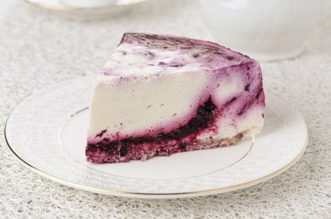 No Bake Saskatoon Berry Cheesecake Saskatoon Recipes, Saskatoon Berry Recipe, Berry Desert, Cornbread Dinner, Berry Cheesecake Recipes, Saskatoon Berry, Berry Dessert Recipes, Berry Muffins, Berry Cheesecake