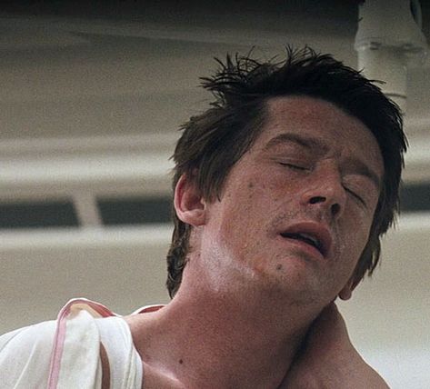 1979: Best Actor in a Supporting Role - John Hurt nominated for his performance as Kane in Alien John Hurt, Alien 1979, Aliens Movie, Sci Fi Films, Classic Films, Film Stills, Scary Movies, Best Actor, Cutie Patootie