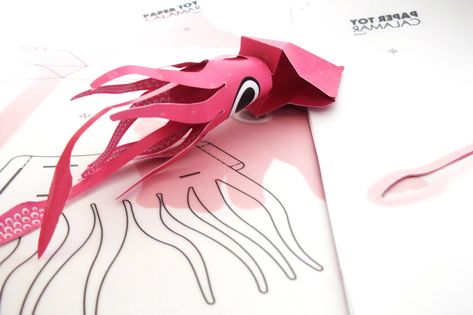 PAPER TOY / SQUID by Juan Barrera at Coroflot.com Sea Creatures Crafts, Paper Props, Fishing Toys, Paper Fish, Animal Craft, Toilet Paper Tube, Paper Toys Template, Fishing Diy, Paper Toy