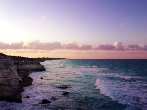 Pantai Aesthetic, Belle Nature, Image Nature, Waves Crashing, Crashing Waves, Pretty Places, Belle Photo, Beach Life, Sunrise Sunset