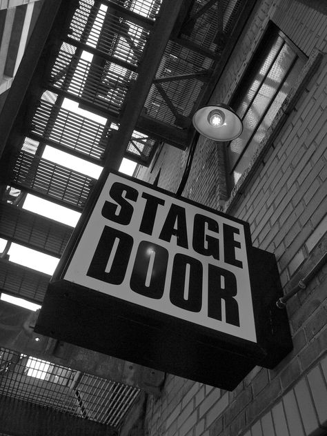 Arte Jazz, Damien Chazelle, Stage Door, Career Vision Board, Theatre Geek, Septième Art, Theatre Nerds, Theatre Life, Broadway Theatre