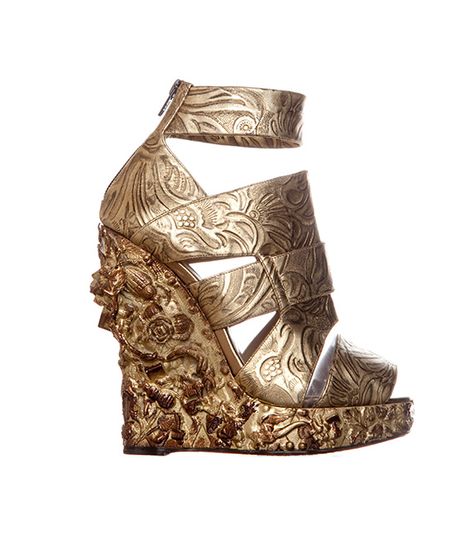 must have! Nile Aesthetic, Nicholas Kirkwood Shoes, Gold Wedges, Sandals Wedge, Wedges Sandals, Nicholas Kirkwood, Shoes Heels Wedges, Wedge Heel Sandals, Heels & Wedges