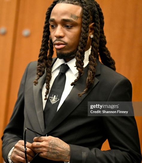 Black Men Dreadlocks Styles, Quavo Huncho, Long Dreadlocks, Rapper Aesthetic, Dreadlocks Styles, Dreadlocks Men, Dread Hairstyles For Men, Dread Styles, Cute Dreads