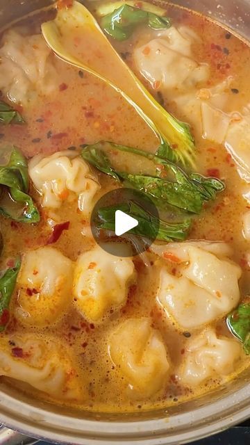 Spicy Wontons, Pork And Chive Dumplings, Dumpling Sauce, Wonton Soup Recipe, Miso Broth, Sesame Seed Oil, Minced Chicken, Homemade Chinese Food, Won Ton