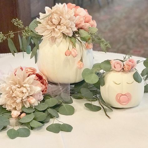 Pumpkin Baby Shower Theme Girl, Pink Fall Baby Shower, Pumpkin Baby Shower Theme, Pumpkin Theme Baby Shower, Lil Pumpkin Baby Shower, Pink Pumpkin Baby Shower, Fall Baby Shower Themes, Baby Shower Sweets, Baby Pumpkin