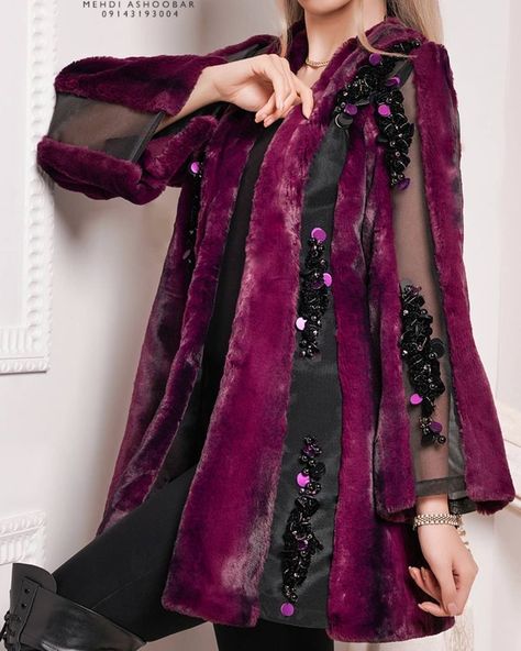 Velvet Dress Designs, Kurta Neck Design, Beautiful Pakistani Dresses, Fancy Dresses Long, Dress Design Patterns, Kids Designer Dresses, Sleeves Designs For Dresses, Beautiful Dress Designs, Woman Suit Fashion