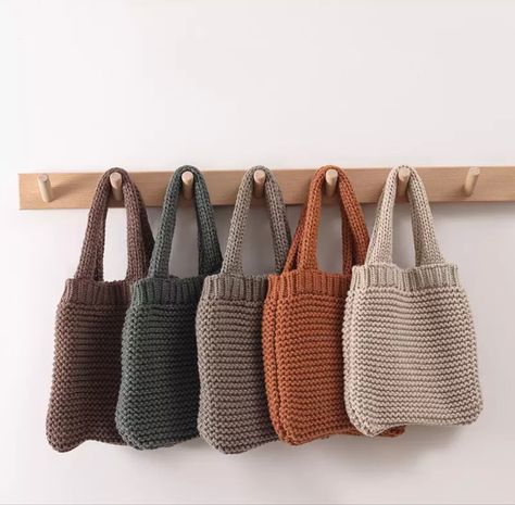 Knit Cowl Pattern Free, Wool Bags, Knitting Tote, Cowl Knitting Pattern, Fashion Creative, Handbag Pattern, Crochet Fashion Patterns, Clothes Summer, Crochet Handbags