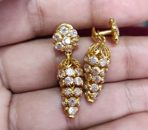 Step Buttalu Gold, Stone Kammalu Gold, Stone Buttalu Earrings Gold, Stone Jhumkas Gold, Bugadi Earring Design, Latest Gold Earrings Designs, Fashion Jewelry Necklaces Gold, Gold Earrings For Kids, Simple Gold Earrings