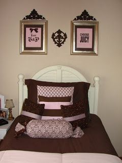 Juicy Couture Bedroom, Room Decor 2023, Bedroom Y2k, Juicy Couture Aesthetic, Couture Aesthetic, Paris Themed Bedroom, Y2k Bedroom, Barnard College, Winx Aesthetic