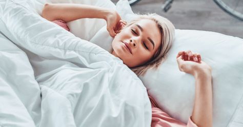 The key to better sleep – and waking up refreshed – could be a very simple bedtime routine World Sleep Day, Sleeping Hacks, Bed At Night, Pampering Routine, How To Sleep, Feeling Sleepy, Sleep Cycle, Sleep Problems, Stay In Bed