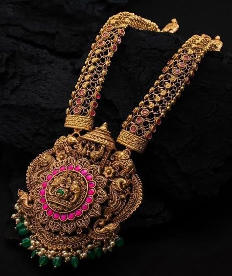 Nakshi Pendent, Temple Necklace, Wedding Jewelry Sets Bridal Jewellery, Temple Jewelry Necklace, Bridal Necklace Designs, Pure Gold Jewellery, Neck Pieces Jewelry, Antique Necklaces Design, Buy Gold Jewelry