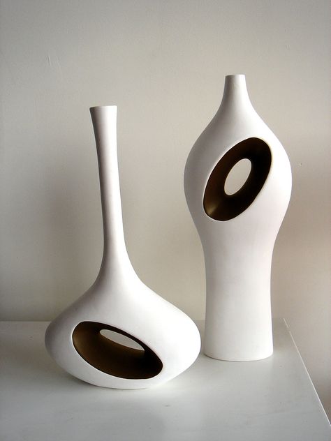 Flickr Sculptures Céramiques, Mid Century Pottery, Keramik Design, Ceramic Pots, Keramik Vase, Pottery Designs, Ceramic Vessel, Ceramic Vases, White Vases