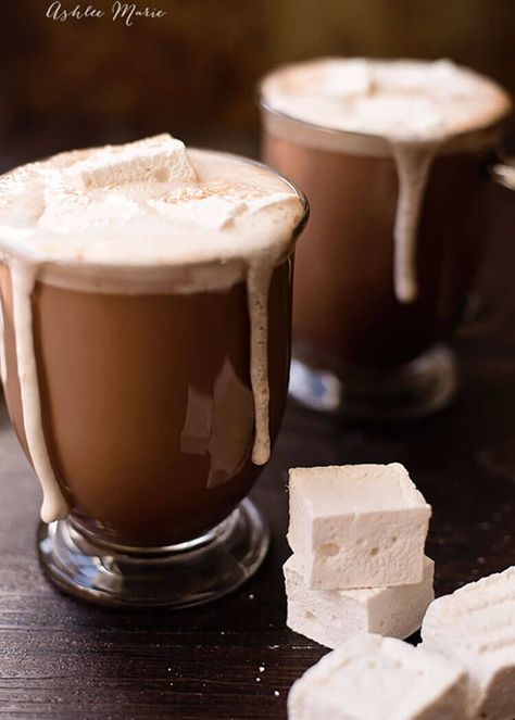 It does not get much better than hot chocolate, esp topped with fresh whipped cream or homemade marshmallows Hot Chocolate Recipe Homemade, Best Hot Chocolate, Vegan Hot Chocolate, Homemade Marshmallows, Homemade Hot Chocolate, Hot Chocolate Bars, Hot Chocolate Recipes, Worlds Best, How To Make Chocolate