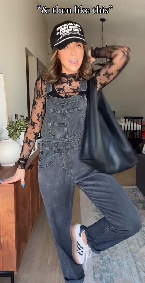 Maternity Summer Concert Outfit, Black Jean Overalls Outfit, Western Hairstylist Outfits, Outfit Ideas Hairstylist, Nashville Outfits Winter Night, Hair Salon Outfits, Salon Outfit Ideas, Hairstylist Outfits For Work, Fall Overall Outfits