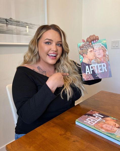 Anna Todd on Instagram: “Happy #worldbookday 🌎📚🫶 what book inspired your love for reading? what is your favorite of all? what’s your current read? tell me all the…” Anna Todd, Sweet Boyfriend, Hardin Scott, Rude Boy, After Movie, Wattpad Books, What Book, What Is Your Favorite, Texas Usa