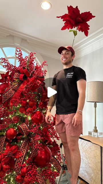 John Mark Sharpe on Instagram: "Tree topper for this big red tree ! ❤️❤️❤️" Christmas Tree Topper Ribbon, Christmas Tree Decorations Ribbon, Xmas Tree Toppers, Christmas Tree Inspiration, Red Christmas Tree, Posh Style, Ribbon On Christmas Tree, Christmas Tree Topper, Red Tree