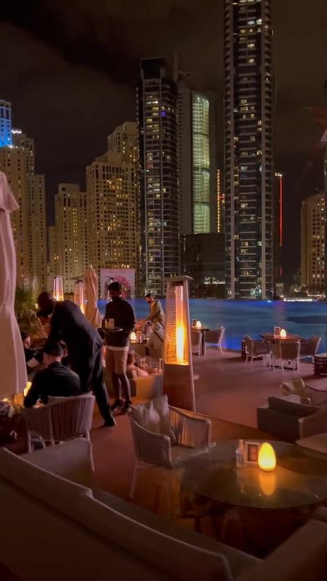 Dubai Office View, City Lights Video, Dubai Fake Story, Dubai Picture Ideas, Dubai Night, Dubai Nightlife, Dubai Video, City View Apartment, Bangalore City