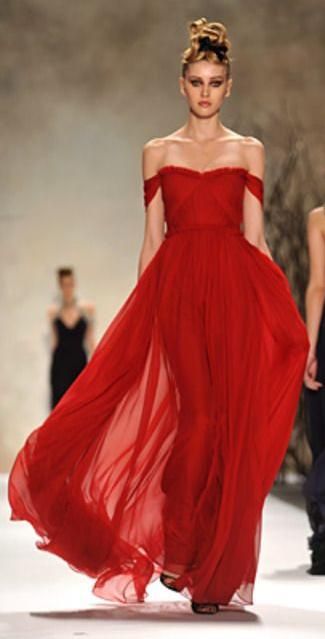 Beautiful red silk chiffon finale gown from Monique Lhuillier. Neckline has a draped "shawl" collar that wraps around the back of the shoulders. Red Gown Runway, Night Party Dress, Red Party Dress, Red Gowns, Vestidos Vintage, Monique Lhuillier, Womens Designer Fashion, Gorgeous Gowns, Beautiful Gowns