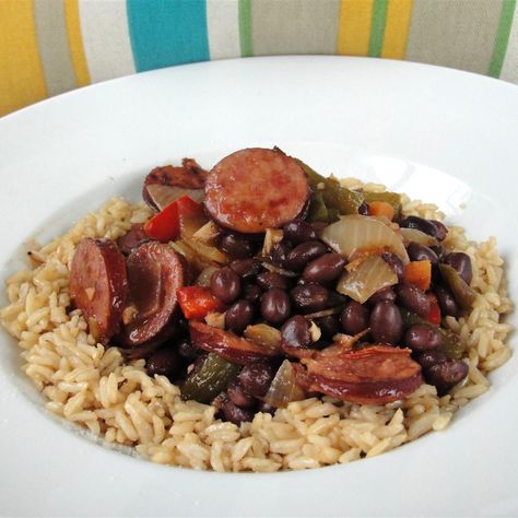 Pacific Cuban Black Beans and Rice Cuban Black Beans And Rice, Red Beans N Rice Recipe, Cuban Black Beans, Rice And Beans Recipe, Cuban Dishes, Black Beans And Rice, Jamaican Dishes, Black Bean Recipes, Cuban Cuisine