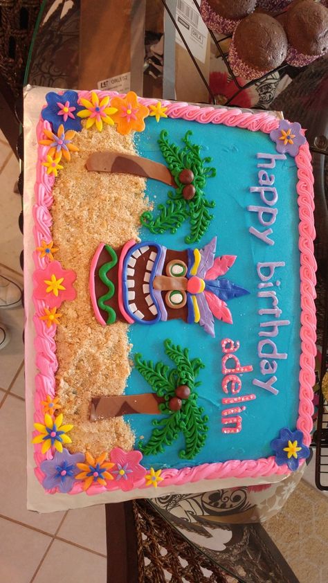 Luau Cake Decoration, Luau Sheet Cake Ideas, Luau Cookie Cake, Luau Sheet Cake, Luau Birthday Cake, Waterslide Party, Hawaiian Theme Cakes, Hawaiian Birthday Cakes, Tiki Cake