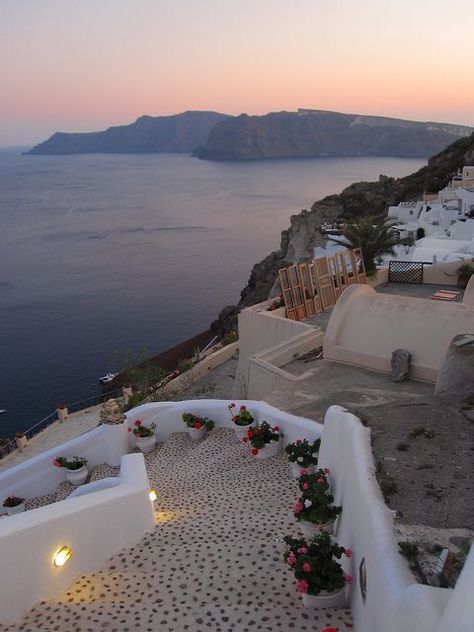 Aloita Resort, Grecia Santorini, Dream Travel Destinations, Beautiful Places To Travel, Pretty Places, Oh The Places Youll Go, Travel Inspo, Dream Destinations, Travel Aesthetic