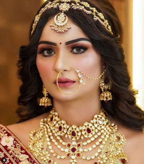 #bridalmakeupartist #bridalhairstyle #studio #poonammakeupartist #makeupartistpune #makeupartistmumbai Rajasthani Bride, Indian Bride Makeup, Indian Bridal Photos, Bridal Hair Buns, Indian Bridal Jewelry Sets, Indian Makeup, Bridal Makeup Looks, Indian Bridal Fashion, Asian Bridal