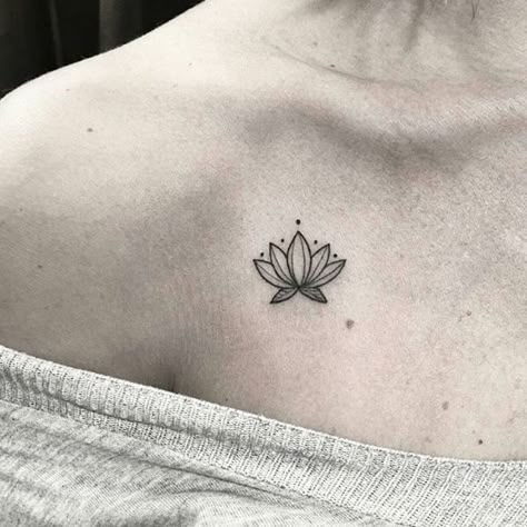 Simple Lotus Flower Tattoo, Lotusblume Tattoo, Small Lotus Flower Tattoo, Small Lotus Tattoo, Tattoo Foot, Yoga Tattoos, Bone Tattoo, Polynesian Tattoos, Foot Tattoos For Women