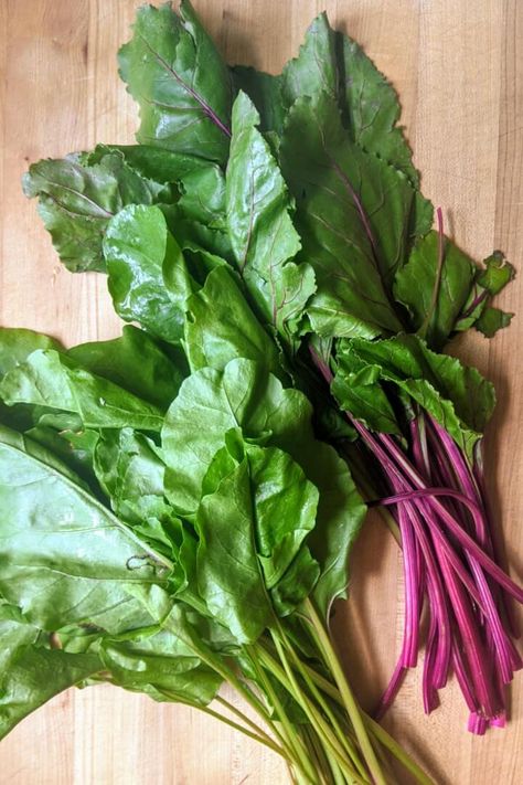 How-to Cook Beet Greens: 10 Healthy Recipe Ideas - walktoeat Beetroot Leaves Recipe, Beet Leaf Recipes, Beet Greens Recipe, Beet Tops, Beet Green Recipes, Grilled Beets, Sauteed Beet Greens, How To Boil Beets, Greens Recipes