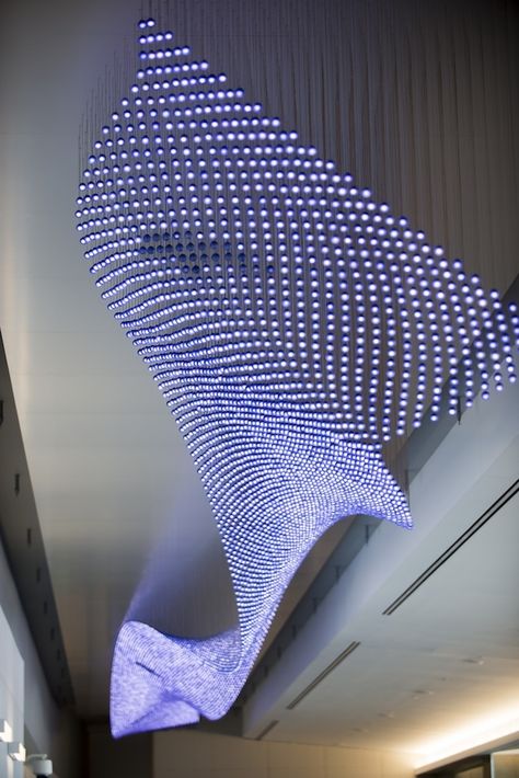 "The Journey" by Jim Campbell at San Diego Airport Terminal 2 Jim Campbell, Led Light Installation, Interactive Installation, Artistic Installation, Light Sculpture, Luminaire Design, White Led Lights, Sculpture Installation, Light Installation