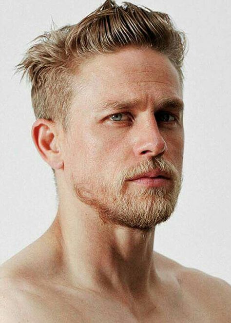 Mens Hair and Beard, actor Charlie Hunnam Corte De Cabelo Masculino, Andrew Lincoln, Charlie Hunnam, Sons Of Anarchy, The Perfect Guy, Hot Actors, Steve Mcqueen, 인물 사진, Male Face