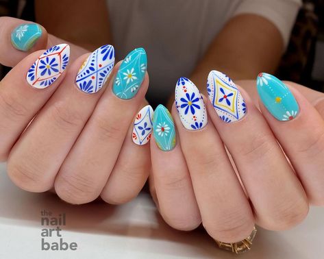 Latin Nail Art, Tile Nail Design, Blue Tile Nails, Tile Inspired Nails, Spanish Nails Designs, Hippie Nail Art Boho, Folk Art Nails, Mexican Tile Nails, Tile Nail Art