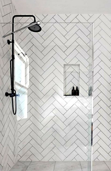 White Tiles Black Grout, Herringbone Shower Tile, Metro Tiles Bathroom, Herringbone Tile Bathroom, Herringbone Shower, White Herringbone Tile, Black Grout, Subway Tiles Bathroom, Metro Tiles