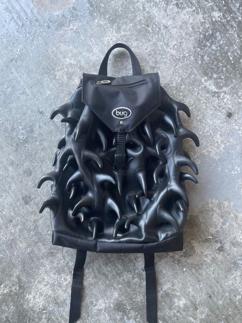 @solumsilentium Craig Morrison Bug Bag, Craig Morrison, Bug Bag, Jules Vaughn, Fashion 2025, Style Reference, Archive Fashion, Jellyfish, New Vintage