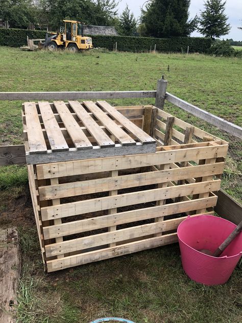 #Compostbak #diy #pallets #zelfdoen #zelfmaken @tuinmani #tuinmani Diy Pallets, Texture, Wood