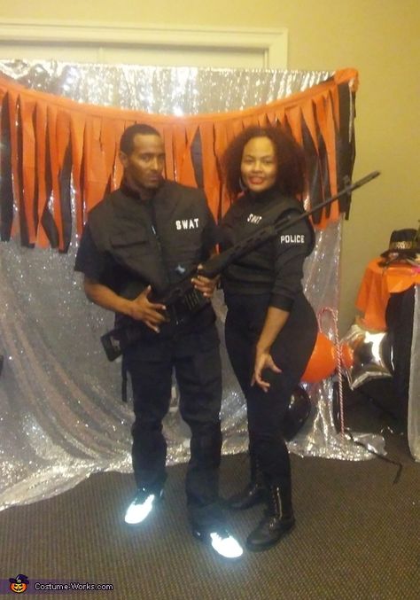 Bonnie And Clyde Costume, Bonnie And Clyde Halloween, Bonnie And Clyde Halloween Costume, Couple Halloween Costume, Swat Team, College Halloween, Halloween Costume Contest, Bonnie Clyde, Bonnie N Clyde