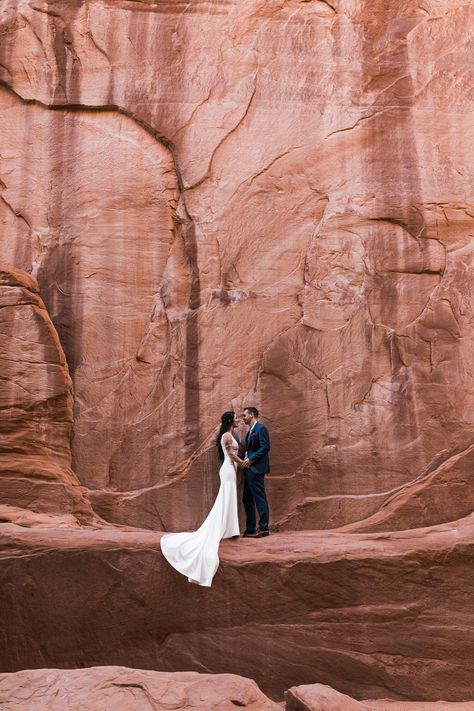 Moab Elopement, Moab Wedding, Epic Elopement, Sunrise Elopement, Elopement Destinations, California Mountains, Sedona Wedding, Canyonlands National Park, Elopement Photos