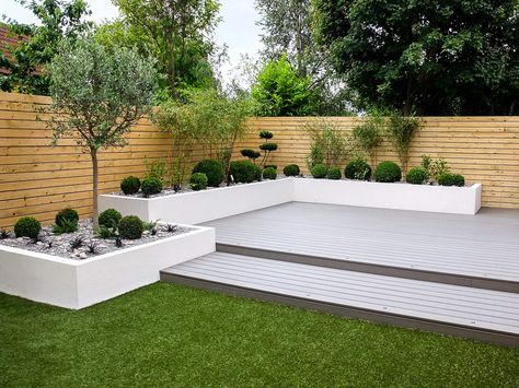 7 Raised Flower Bed Ideas to Take Your Garden to the Next Level Small Garden Landscape, Back Garden Design, Minimalist Garden, Modern Garden Design, Modern Backyard, White Planters, Low Maintenance Garden, Contemporary Garden, Outdoor Gardens Design