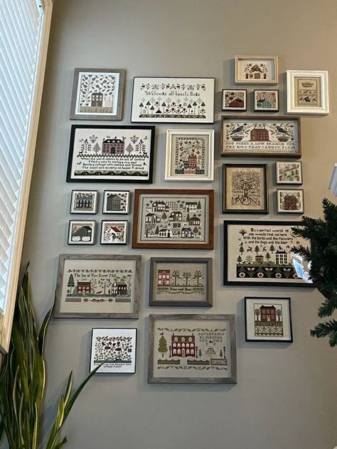 How To Display Cross Stitch Projects, Finishing Cross Stitch, Display Cross Stitch, Cross Stitch Display, Stitch Decorations, Cross Stitch Tips, Cross Stitch Decor, Stitch Decor, Cross Stitch Gallery