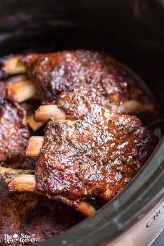 Slow Cooker Louisiana Ribs Crockpot Ribs, Slow Cooker Ribs, Cajun Dishes, Bbq Ribs, Crock Pot Slow Cooker, Rib Recipes, Crockpot Recipes Slow Cooker, Crock Pot Cooking, Pork Dishes