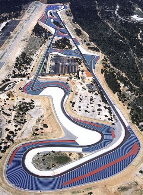 The epic Paul Ricard... Circuit Automobile, Montecarlo Monaco, Course Automobile, Slot Car Racing, Slot Car Tracks, Racing Circuit, Kart Racing, Formula 1 Car, F1 Racing