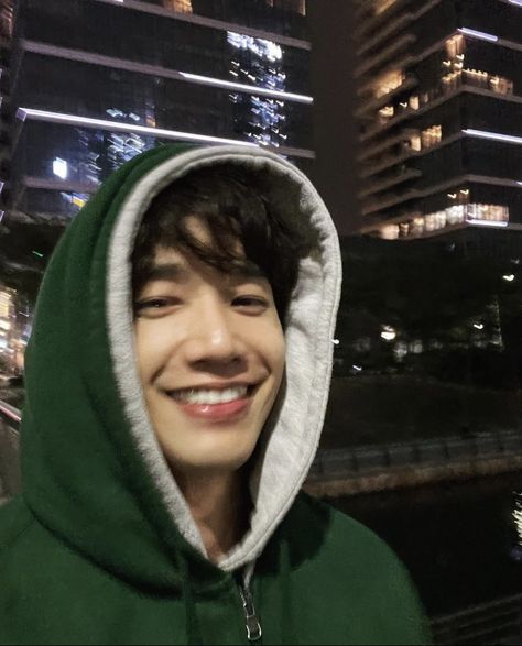 Jasper Liu, Selfies