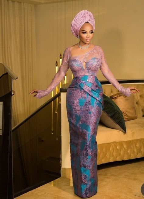 Brocade Brocade Asoebi Styles, Nigerian Attire, Lace Asoebi, Latest Asoebi Styles, Toke Makinwa, Beautiful Ankara Gowns, Asoebi Style, Ankara Outfits, Opulent Wedding