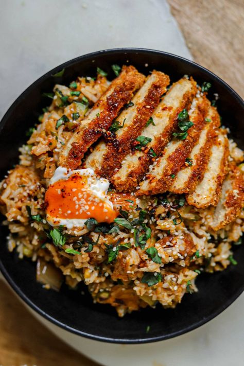 Vegan Crispy Chicken with Sticky Rice (Wagamamas) - Lucy & Lentils Vegan Sticky Rice, Sticky Rice Dinner Ideas, Vegan Dinner Inspiration, Vegan Chicken And Rice, Vegan Crispy Rice, Vegan Crispy Chicken, Vegan Rice Recipe, Vegan Rice Recipes, Party Dinner Ideas