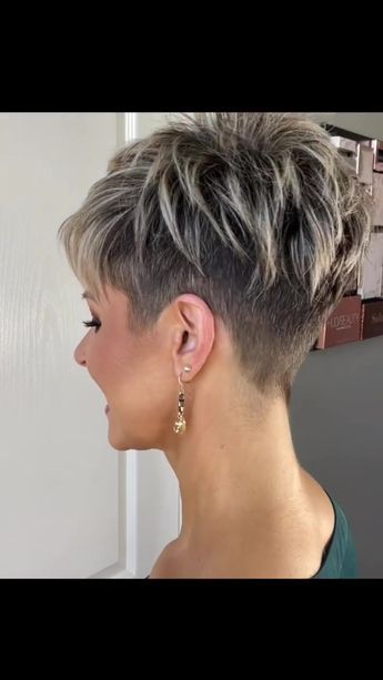 Products Shara used for styling 👌👇 💋 FHI Heat Stylus Blow Out Serum https://amzn.to/3HSD6Wd 💋 TIGI Catwalk Root Boost Hair Spray... | By Krátkovlásky Haircut 2022, Balayage Short, Short Spiked Hair, Funky Short Hair, Short Spiky Hairstyles, Short Silver Hair, Short Hair Pixie Cuts, Spiked Hair, Pixie Haircut For Thick Hair